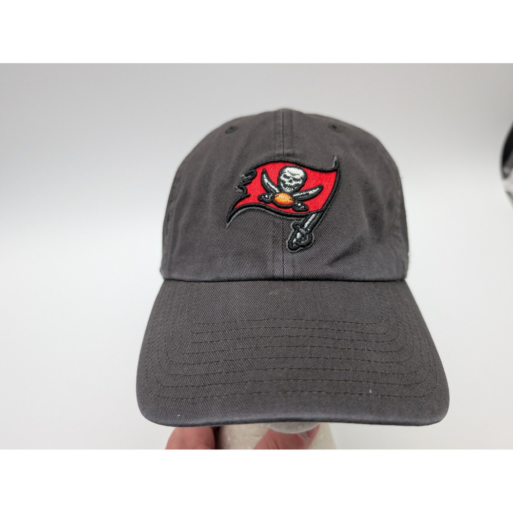 47 Brand Tampa Bay Buccaneers Hat Mens Large Gray NFL Franchise Fitted Cap